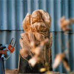 Gestaltung mit der Kettensäge